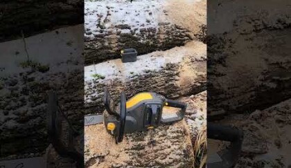 Elektrická bateriová řetězová pila - skvělý parťák