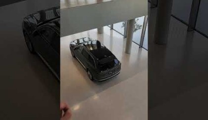 Největší NIO house v Hefei v Číně, kde se elektromobily NIO vyrábí