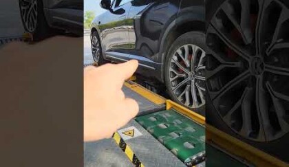NIO výměna baterie ve swap station - plně nabitou baterii za 4 minuty