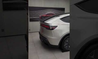 6 místný Model Y Tesla v prodloužené verzi - pokračování