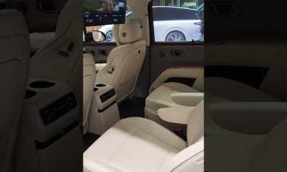 LI Motors i8 - vyspělý elektromobil v čínském showroomu