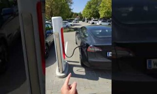 Kdypak Tesla zprovozní rozšíření Superchargerů o nové stojany generace 4?