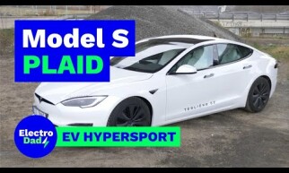 Tesla Model S PLAID - hypersportovní výkony v elektromobilu